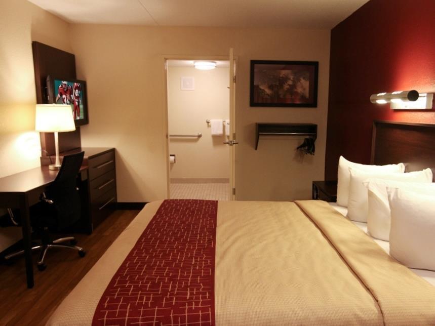 Red Roof Inn Plus+ Pittsburgh South - Airport Exterior foto