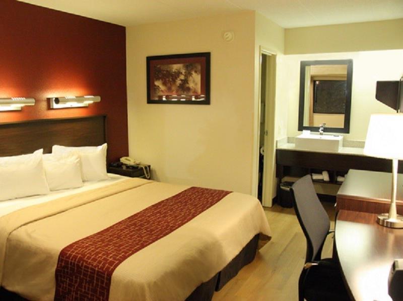Red Roof Inn Plus+ Pittsburgh South - Airport Exterior foto
