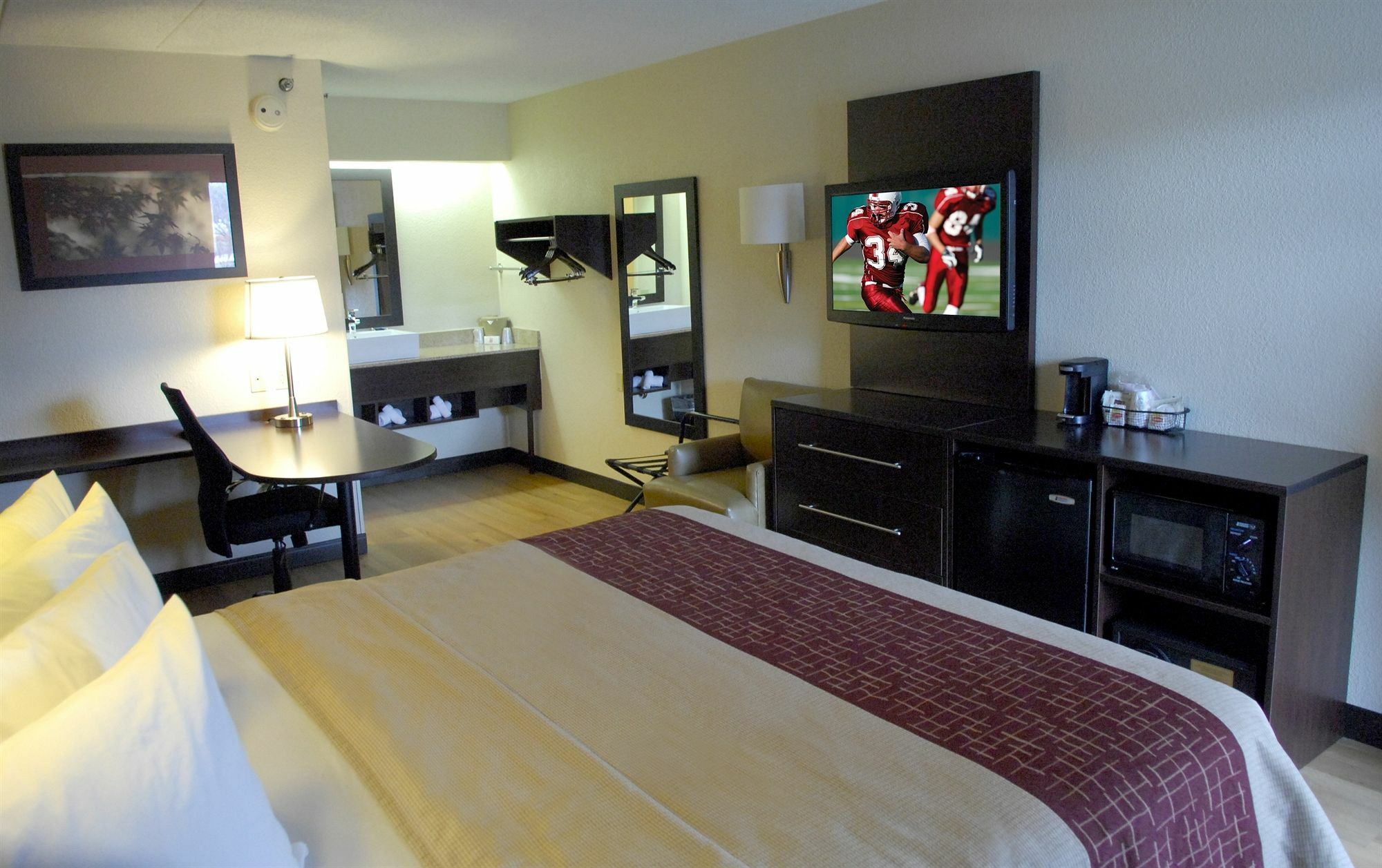 Red Roof Inn Plus+ Pittsburgh South - Airport Exterior foto